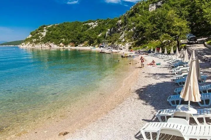 Apartment Tom Dramalj 0*,  Croatia