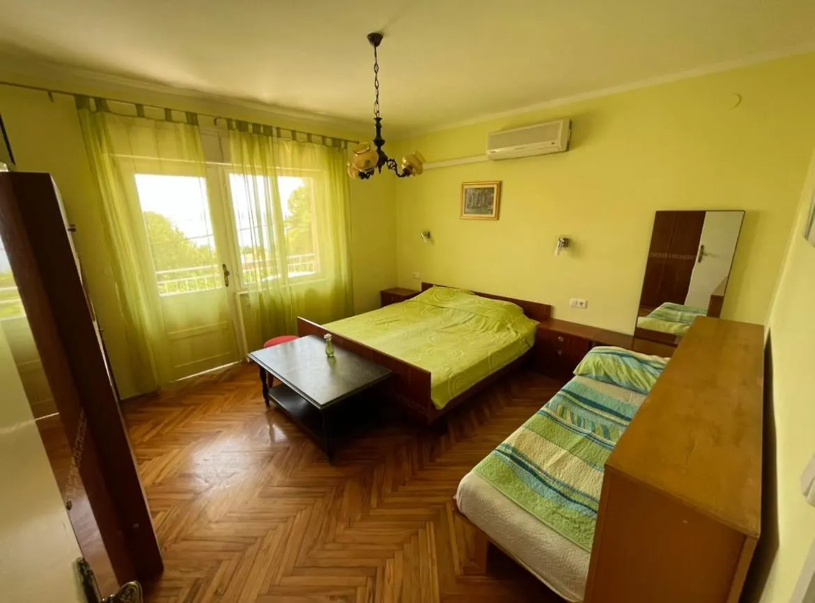 Apartment Tom Dramalj